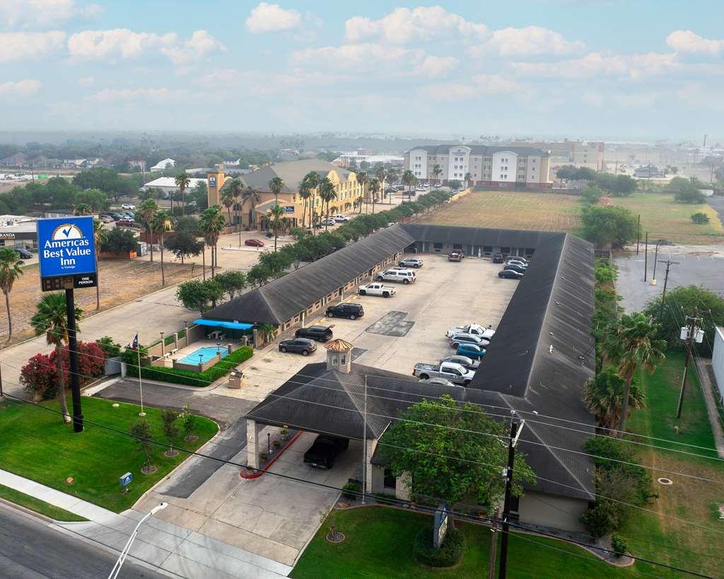 Americas Best Value Inn Харлинген Экстерьер фото